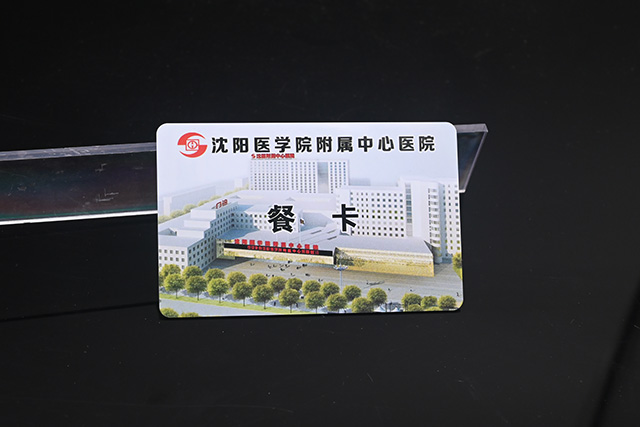 目前市場上哪款滴膠卡讀卡器使用起來比較方便？